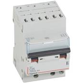 DX3 3P C25 4500a/6ka auto