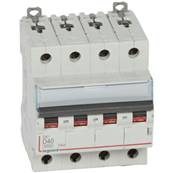 DX3 4P D40 6000a/10ka